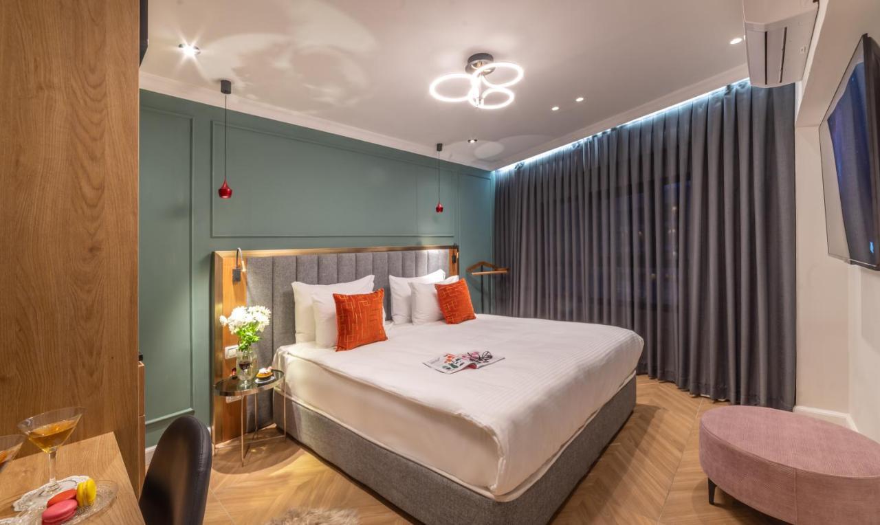 Large Standard Double Room (accessible by stairs only)
