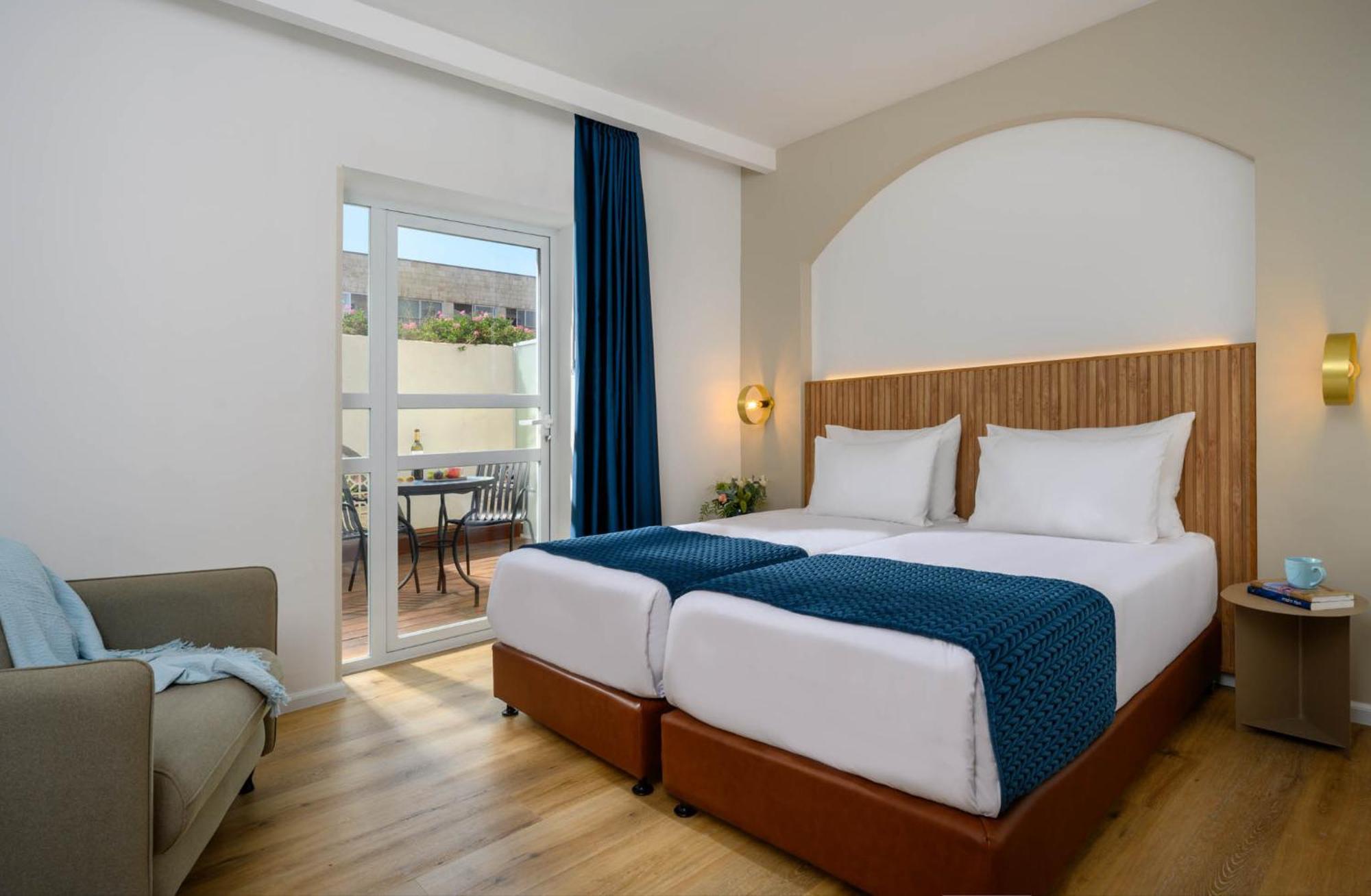 Deluxe Twin Room Balcony