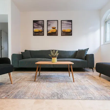 Aristo Machne Yehuda Boutique Apartments-3
